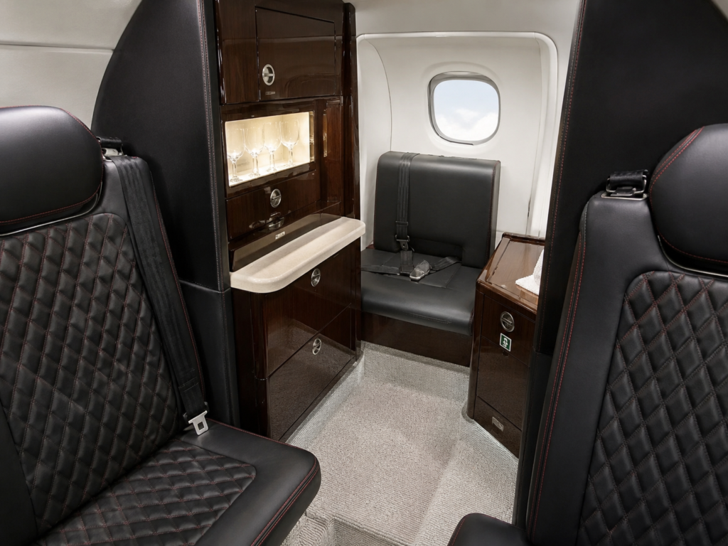 2023 Embraer Phenom 300E