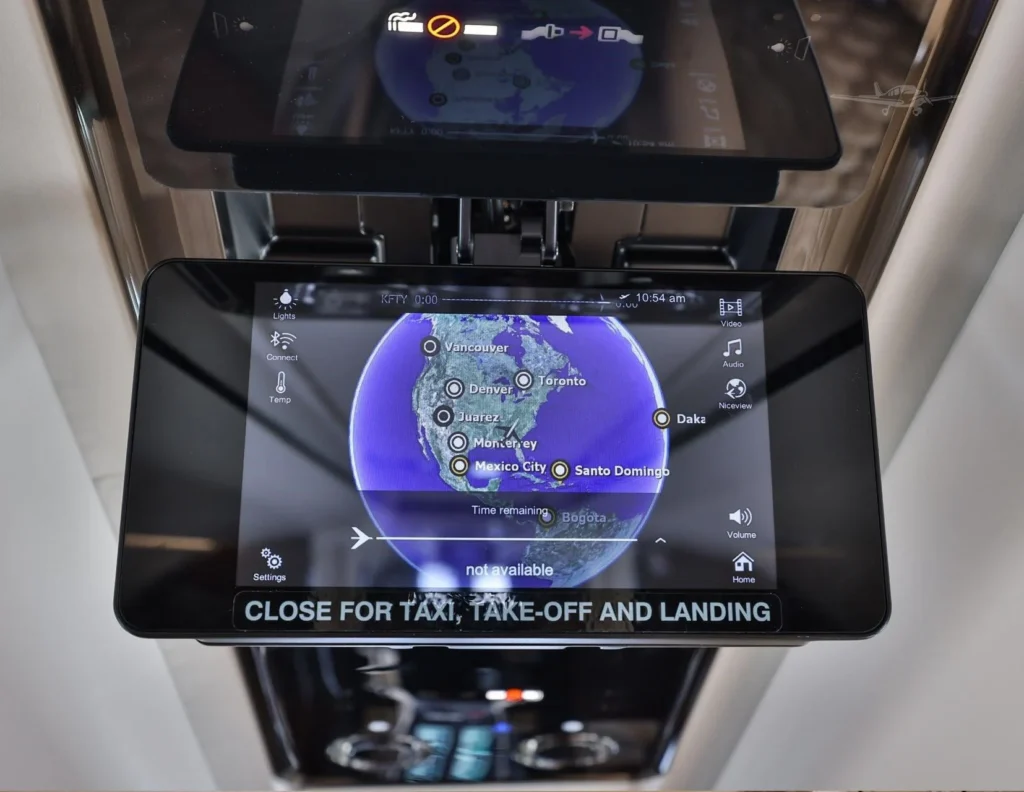 2024 Embraer Phenom 300E